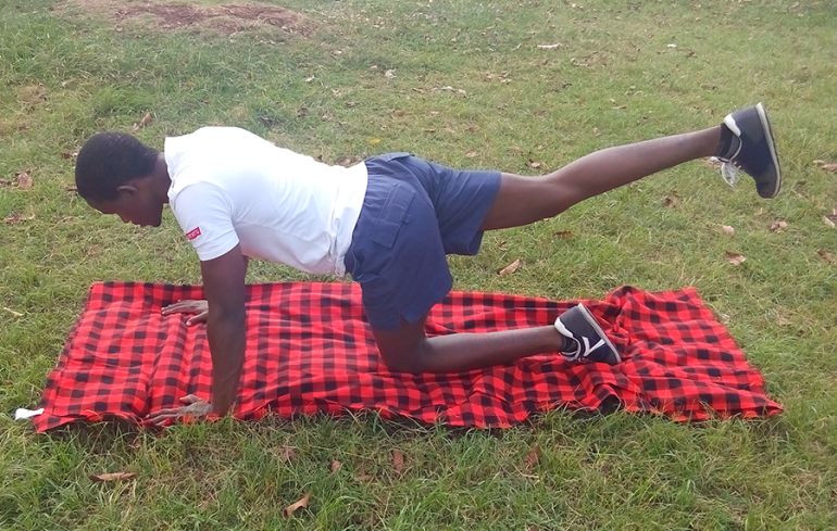 5 Easy, Equipment-Free Exercises To Tone Your Butt Hero Image