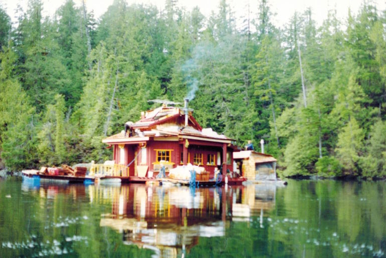This Couple Spent Decades Building Their Own Self-Sustaining Island Hero Image