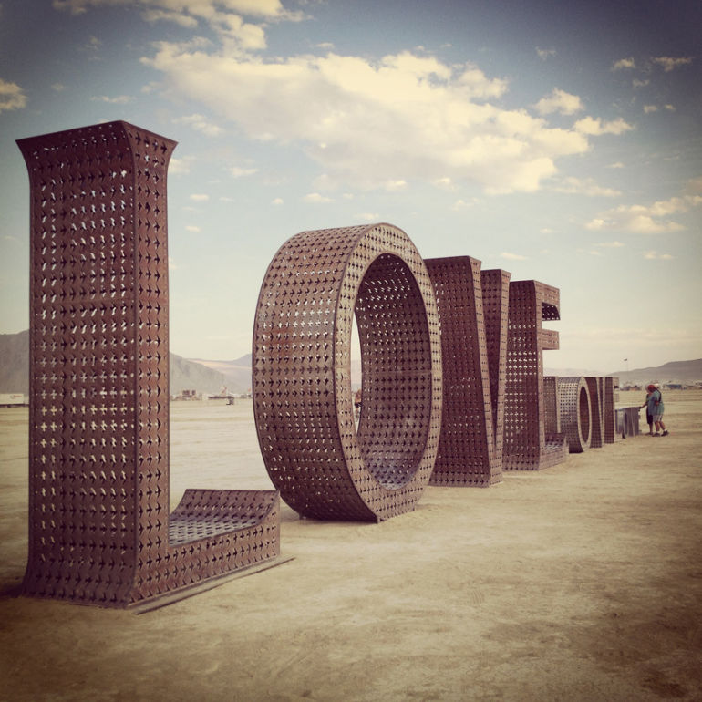 30 Amazing Photos That Will Make You Wish You Were At Burning Man 2014 Hero Image