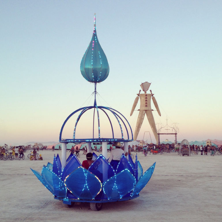 30 Amazing Photos That Will Make You Wish You Were At Burning Man 2014 Hero Image