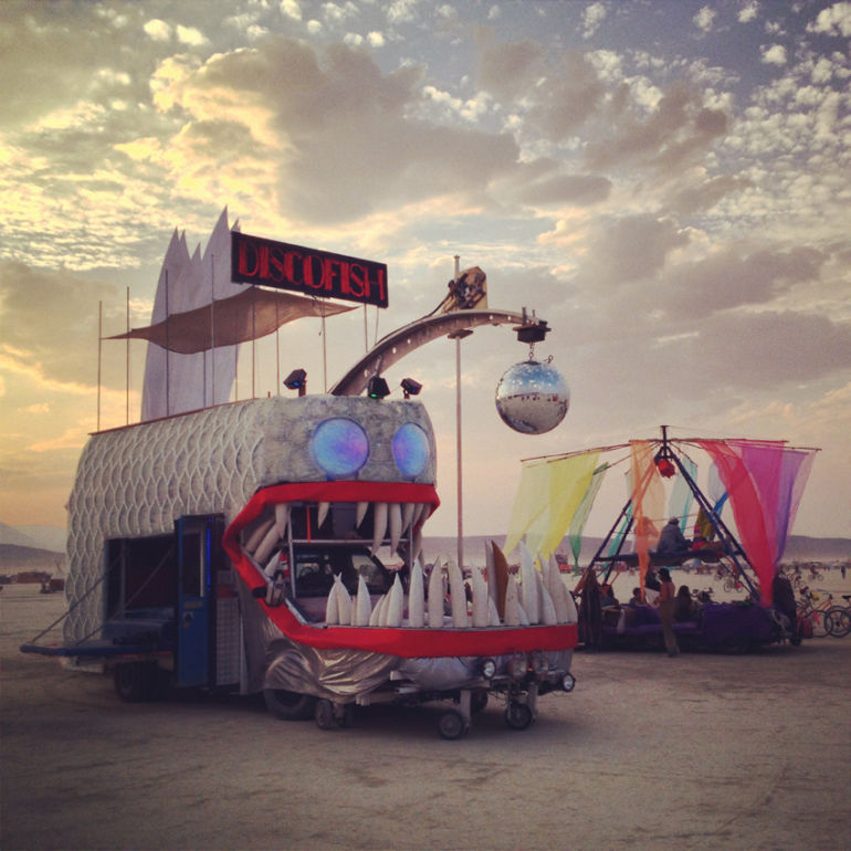 30 Amazing Photos That Will Make You Wish You Were At Burning Man 2014 Hero Image