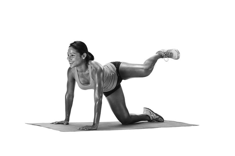 A 5-Minute Routine To Strengthen Your Butt & Thighs Hero Image