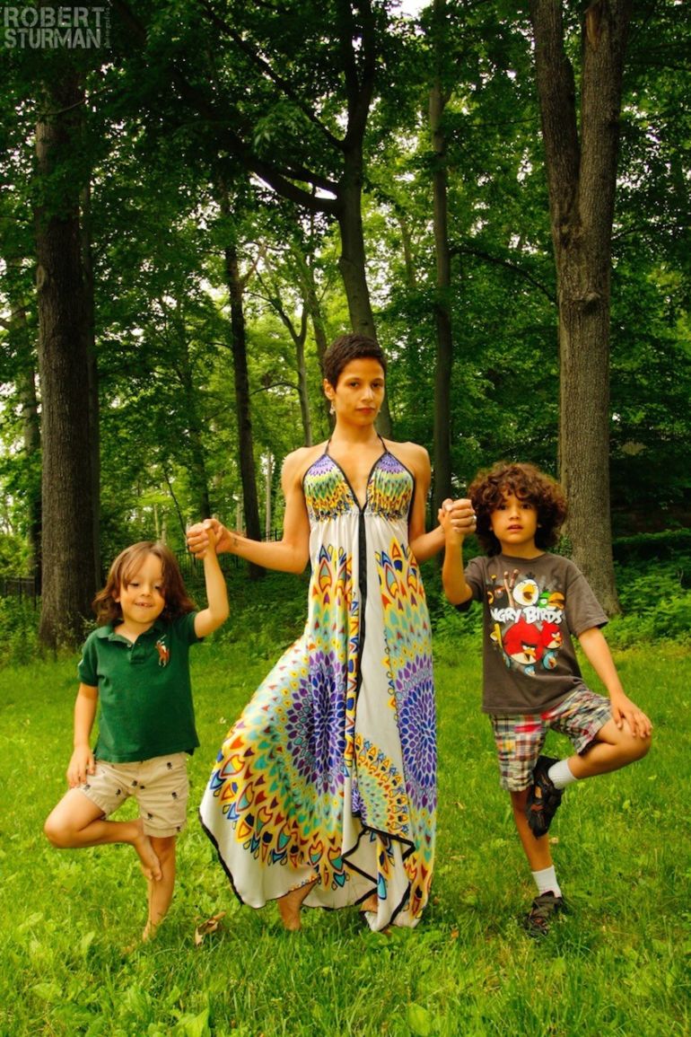 Mother's Day Yoga: 17 Photos That Will Warm Your Heart Hero Image