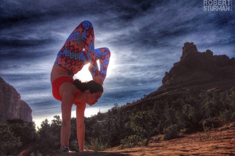 Big Rocks & Big Skies: Yoga In Sedona, Arizona (Beautiful Photos) Hero Image