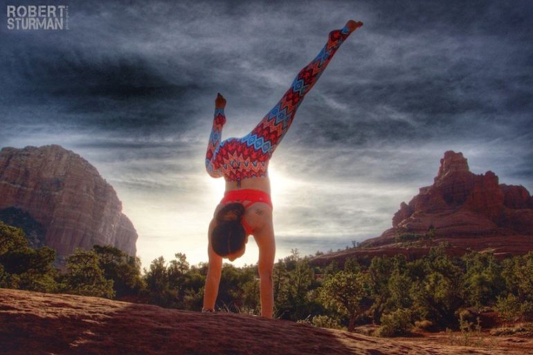 Big Rocks & Big Skies: Yoga In Sedona, Arizona (Beautiful Photos) Hero Image