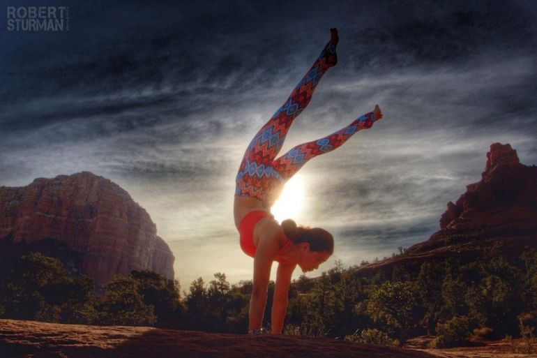 Big Rocks & Big Skies: Yoga In Sedona, Arizona (Beautiful Photos) Hero Image