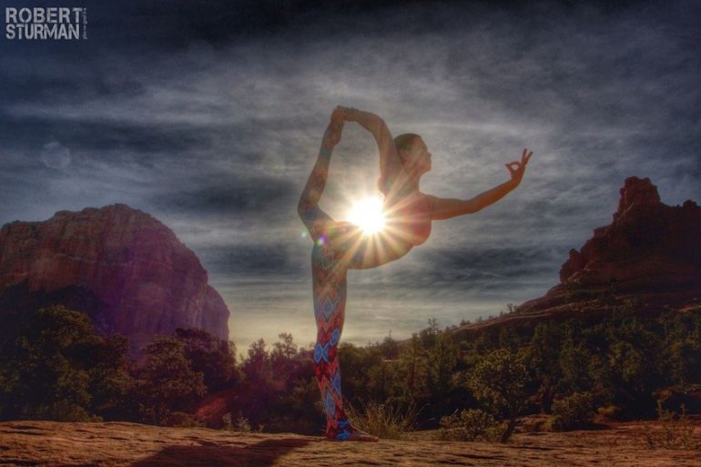 Big Rocks & Big Skies: Yoga In Sedona, Arizona (Beautiful Photos) Hero Image