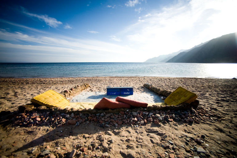 Yoga & Meditation In The Sinai Desert (Gorgeous Photos) Hero Image
