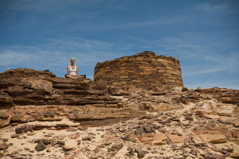 Yoga & Meditation In The Sinai Desert (Gorgeous Photos) Hero Image