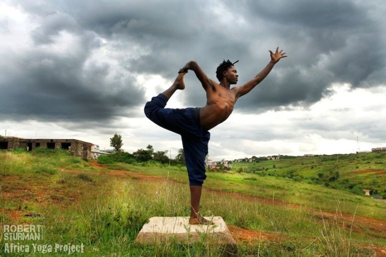 Guys Love Yoga, Too! (Gorgeous Slideshow) Hero Image