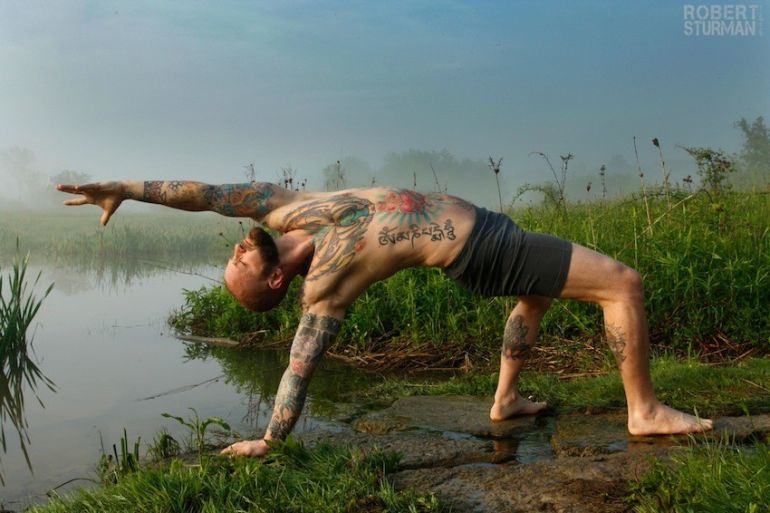 Guys Love Yoga, Too! (Gorgeous Slideshow) Hero Image
