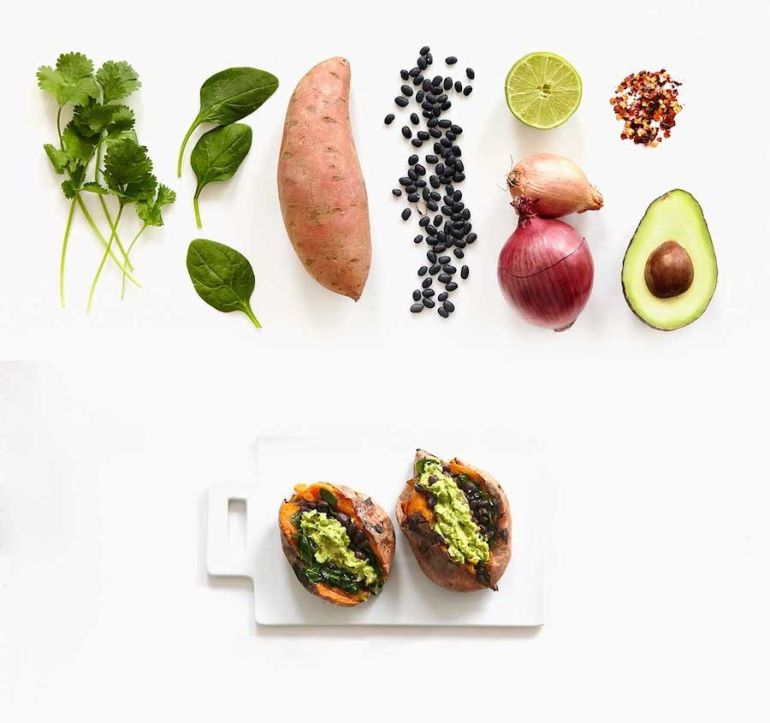 The 15 Most Alkalizing Superfoods + 5 Delicious Ways To Eat Them Hero Image