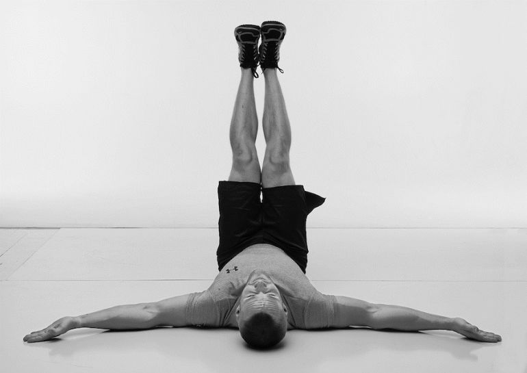 The Only 4 Moves You Need For A Strong Core Hero Image