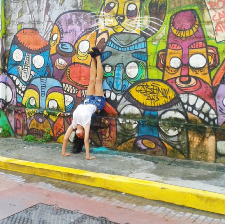 10 Beautiful Yoga Poses On Instagram (Just In Time For National Yoga Month!) Hero Image