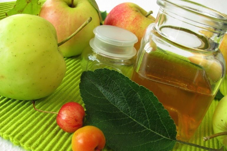 21 Foods To Keep At Home If You're Trying To Eat Clean Hero Image