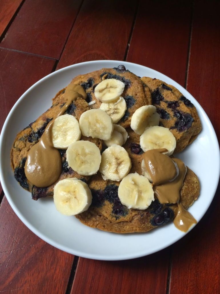 I'm A Dietitian. Here's What I Eat In A Typical Day Hero Image