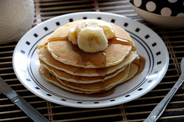 10 Things Nutritionists Eat For Breakfast Hero Image