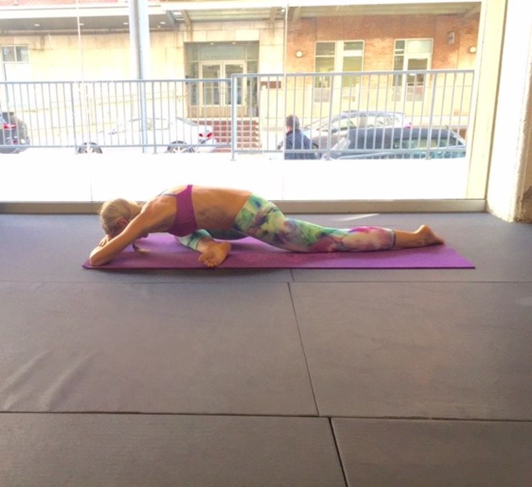 4 Yoga Poses That Seriously Reduce Inflammation Hero Image