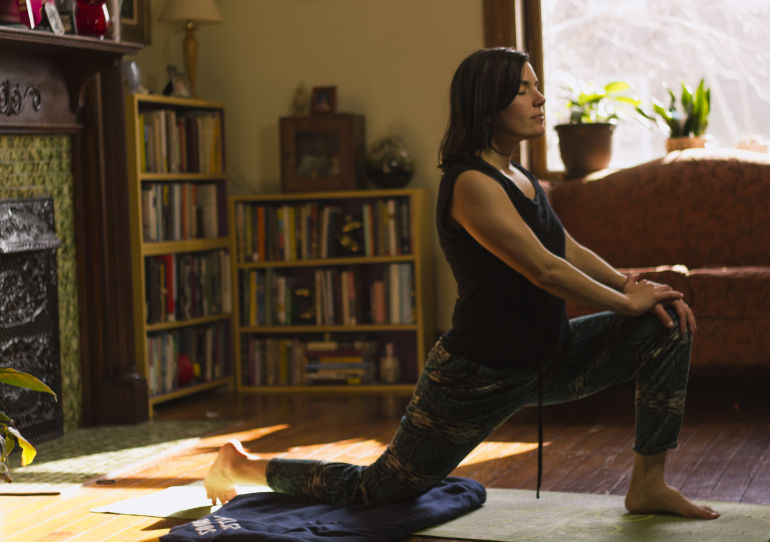 4 Yoga Poses To Stretch Your Hip Flexors Hero Image