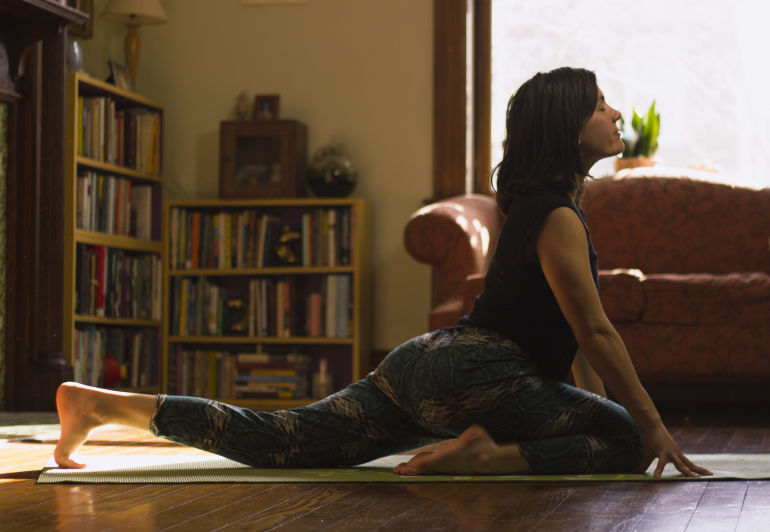 4 Yoga Poses To Stretch Your Hip Flexors Hero Image