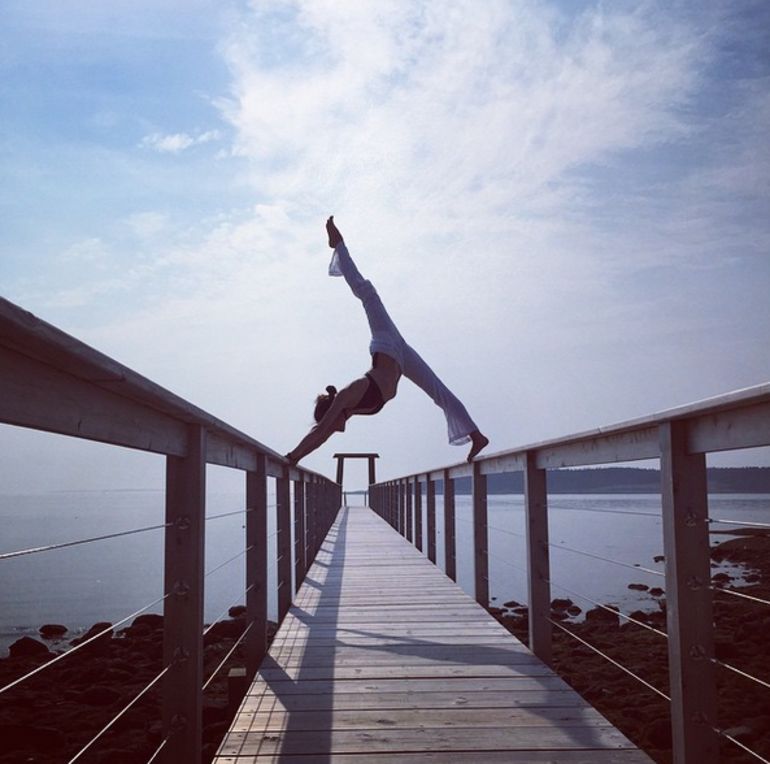 10 Beautiful Yoga Poses On Instagram (Just In Time For National Yoga Month!) Hero Image