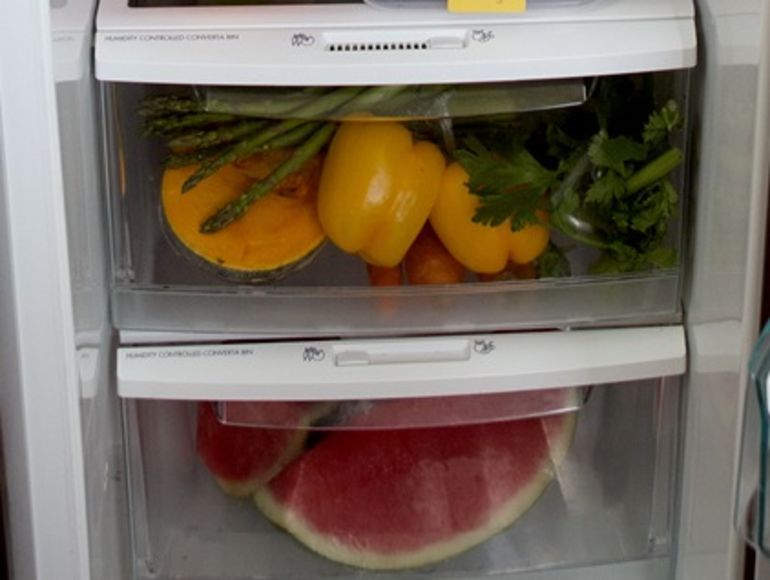 What To Have In Your Fridge Sunday To Eat Healthy All Week Hero Image
