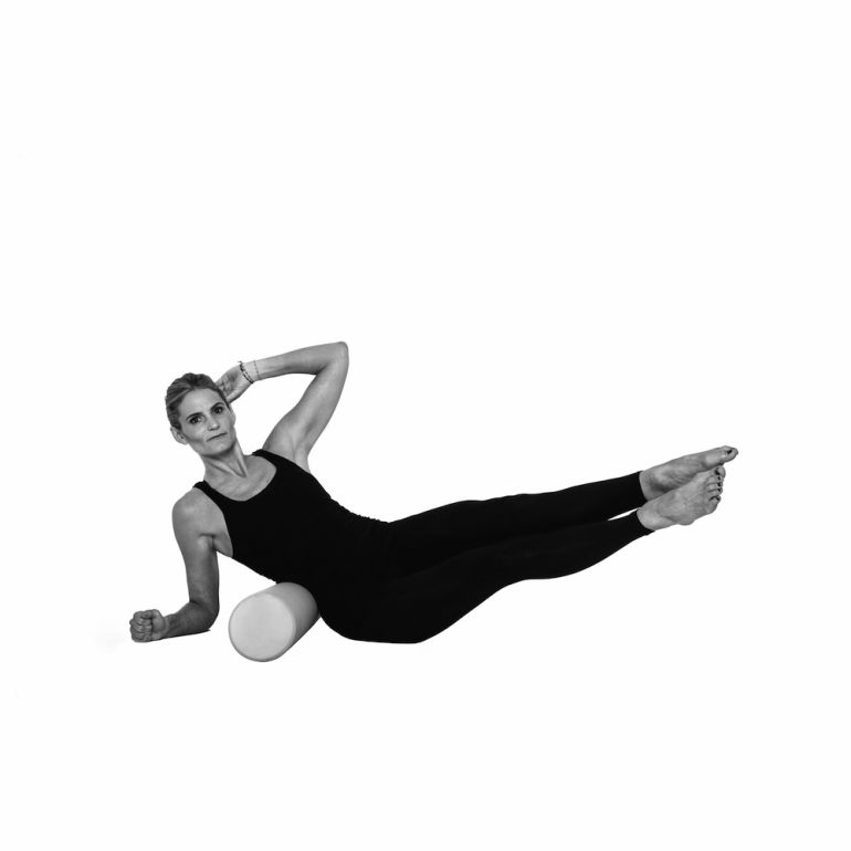 5 Ab Exercises You Can Do With A Foam Roller Hero Image