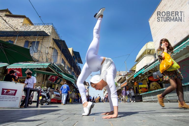 Yoga In Jerusalem Through The Lens Of Photographer Robert Sturman Hero Image