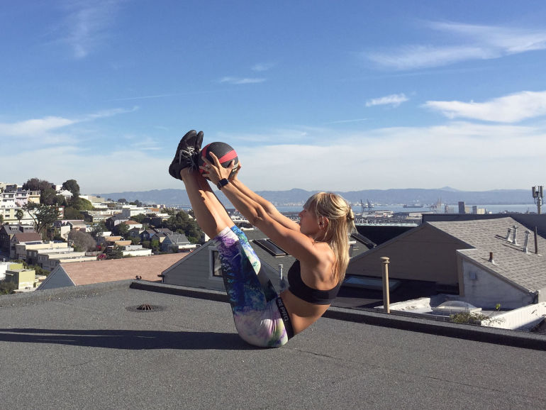 5 Ab Exercises That Are More Effective Than Crunches Hero Image