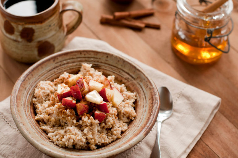 10 Things Nutritionists Eat For Breakfast Hero Image