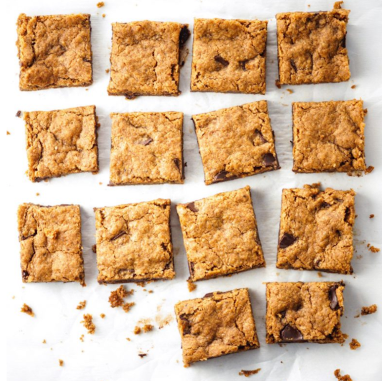 15 Vegan Cookies To Make This Holiday Season Hero Image