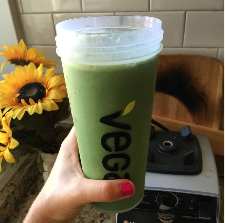 I'm A Dietitian. Here's What I Eat In A Typical Day Hero Image
