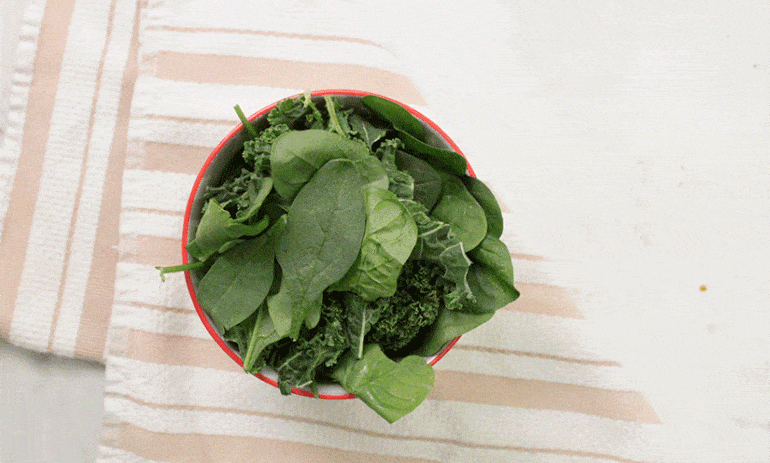 11 Nutritionists Share The 5 Things They Put On Their Salads (GIFS) Hero Image
