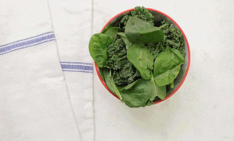 11 Nutritionists Share The 5 Things They Put On Their Salads (GIFS) Hero Image