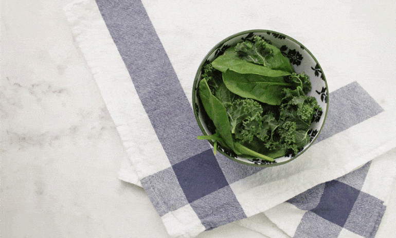 11 Nutritionists Share The 5 Things They Put On Their Salads (GIFS) Hero Image