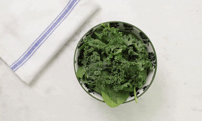 11 Nutritionists Share The 5 Things They Put On Their Salads (GIFS) Hero Image