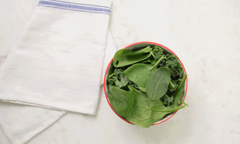 11 Nutritionists Share The 5 Things They Put On Their Salads (GIFS) Hero Image