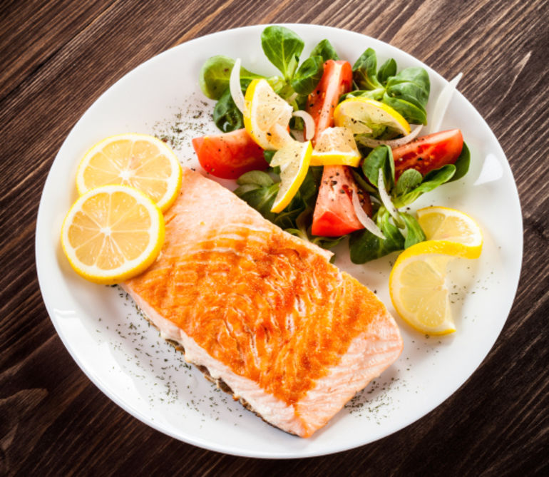 10 Meals Nutritionists Cook On Busy Weeknights Hero Image