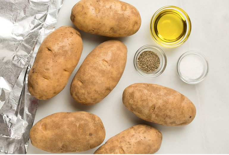 7 Genius Slow-Cooker Recipes You Haven't Thought Of (But Totally Need To Try) Hero Image