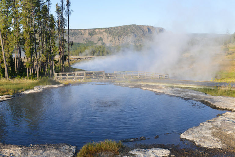 10 Jaw-Dropping Places To Visit This Fall Hero Image