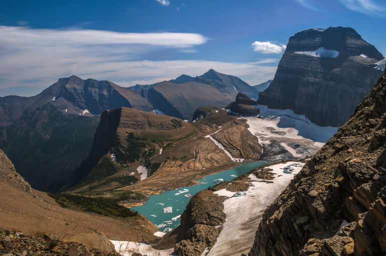 8 Gorgeous Photos That Will Inspire You To Hike This Fall Hero Image