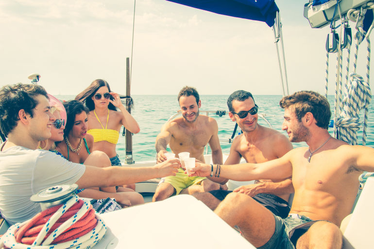 17 Free Things To Do (Anywhere) Before Summer's Over Hero Image