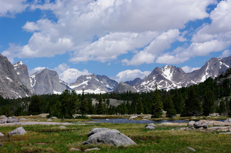10 Jaw-Dropping Places To Visit This Fall Hero Image