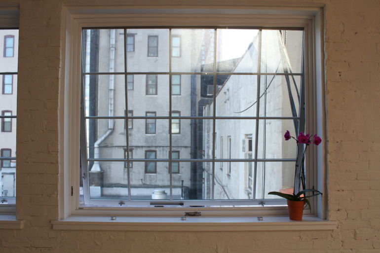 5 Ways To Make Your Space As Zen As This Breathtaking Yoga Studio Hero Image