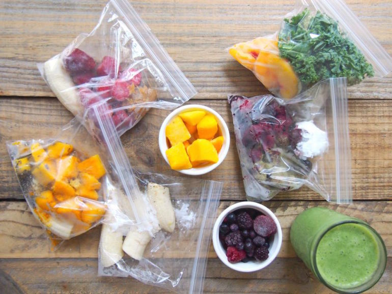 10 Things Nutritionists Eat For Breakfast Hero Image