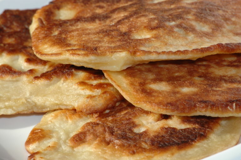 10 Meals Nutritionists Cook On Busy Weeknights Hero Image