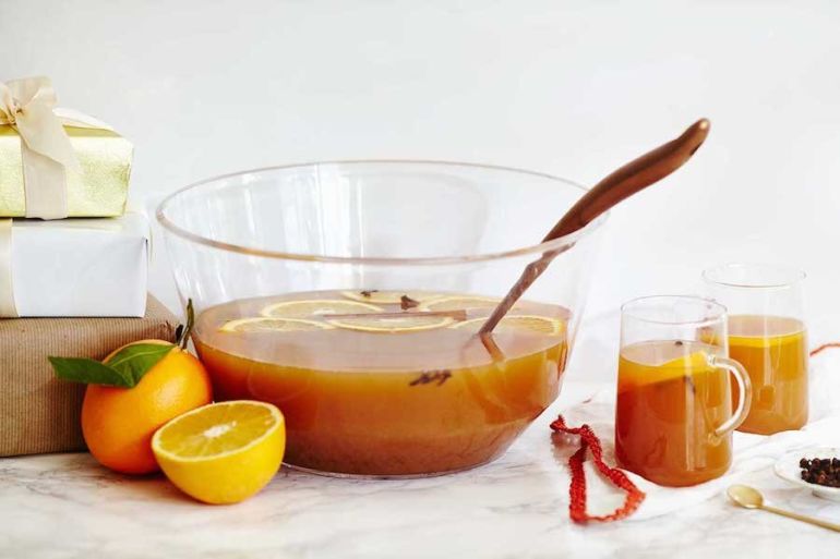 3 Apple Cider Vinegar Cocktails To Help You Detox While You Party Hero Image