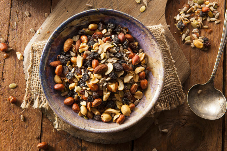 8 Vegetarians Reveal What They Order At Popular Food Chains Hero Image