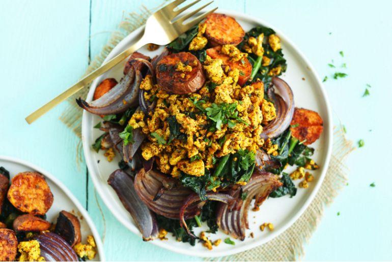 12 Delicious Ways To Eat More Leafy Greens This Week Hero Image