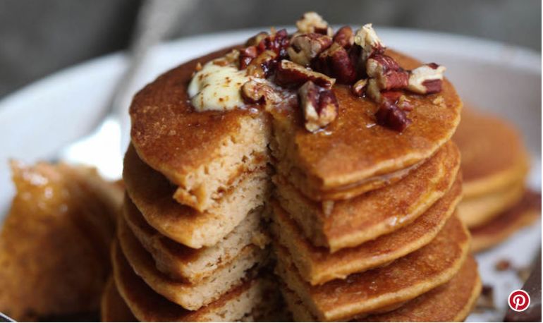 Here's What You Should Eat Thanksgiving Morning Hero Image